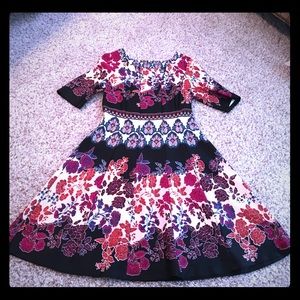 Melonie floral dress size 8